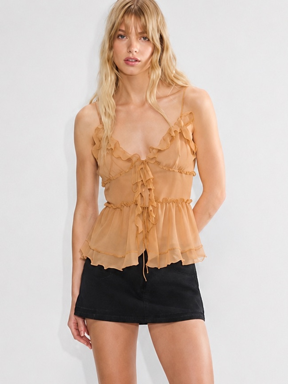 Wilfred Aritzia Amore Camisole in Soft Apricot